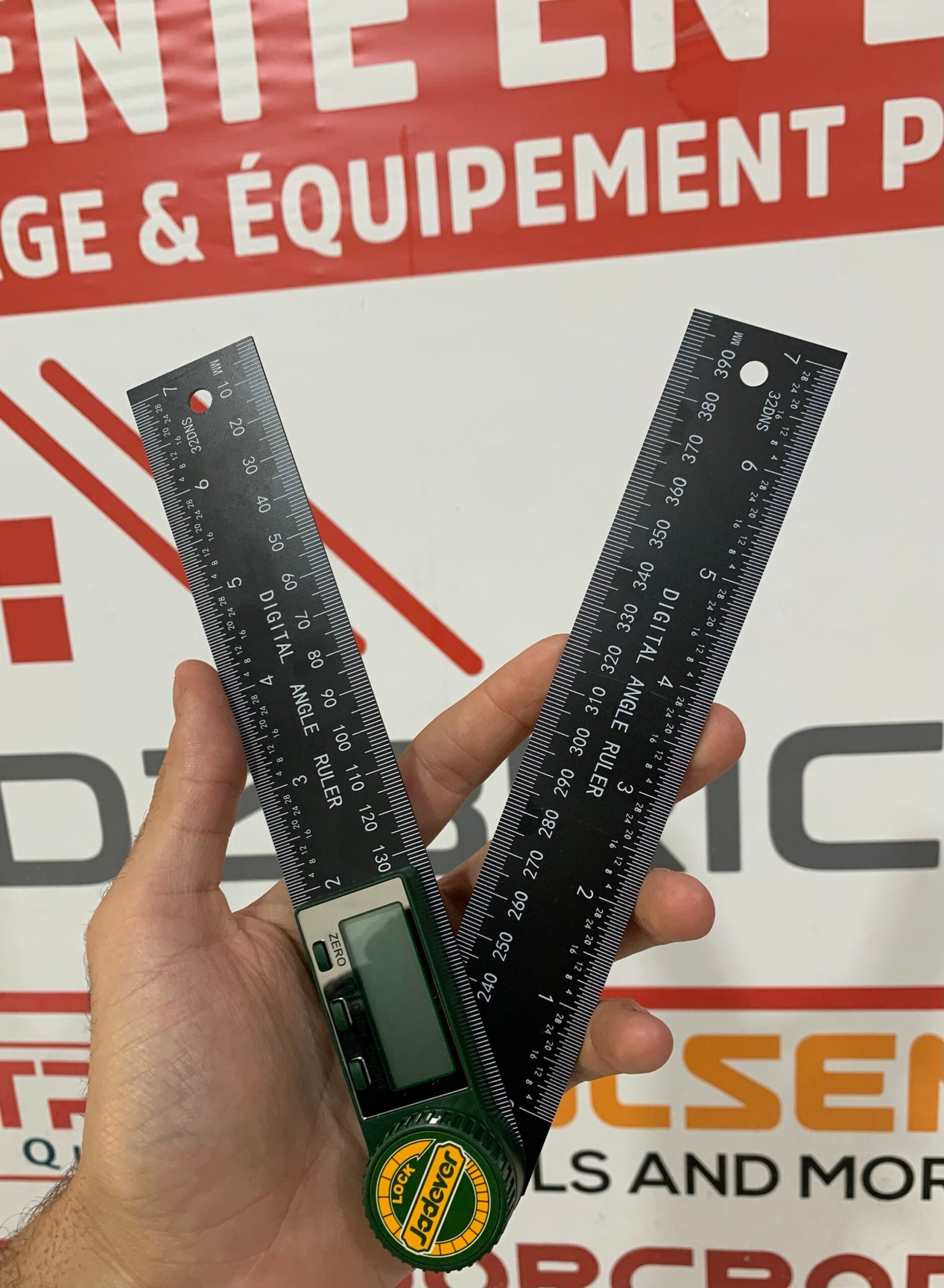 REGLE D’ANGLE NUMERIQUE 2*200MM JADEVER