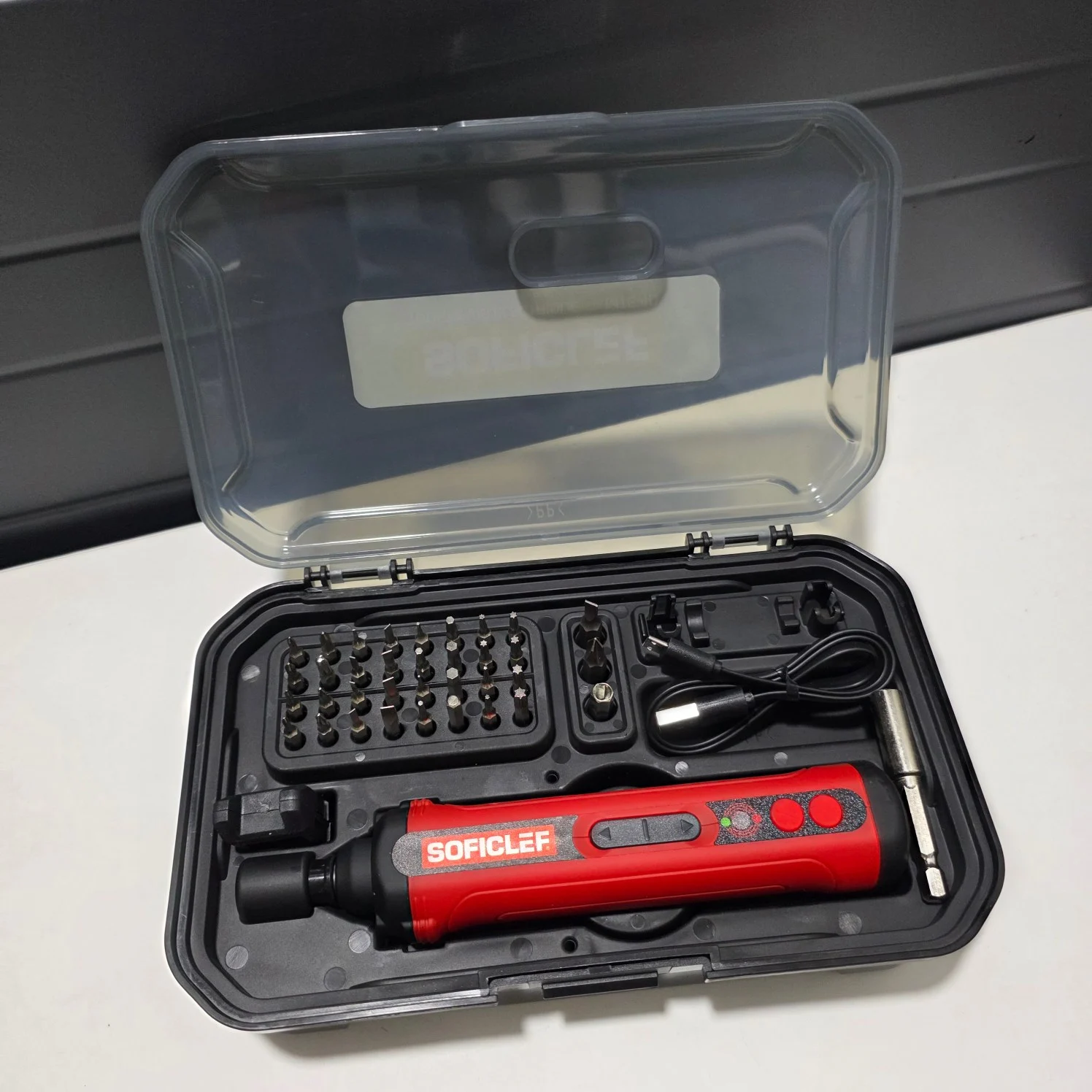 Tournevis électrique sans fil 4V batterie lithium-ion 5N.m  MTE-40I SOFICLEF